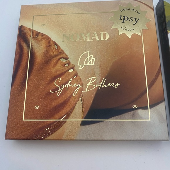 Nomad Cosmetics (1) Eyeshadow and (1) Bronzer Palette Set - Picture 2 of 8